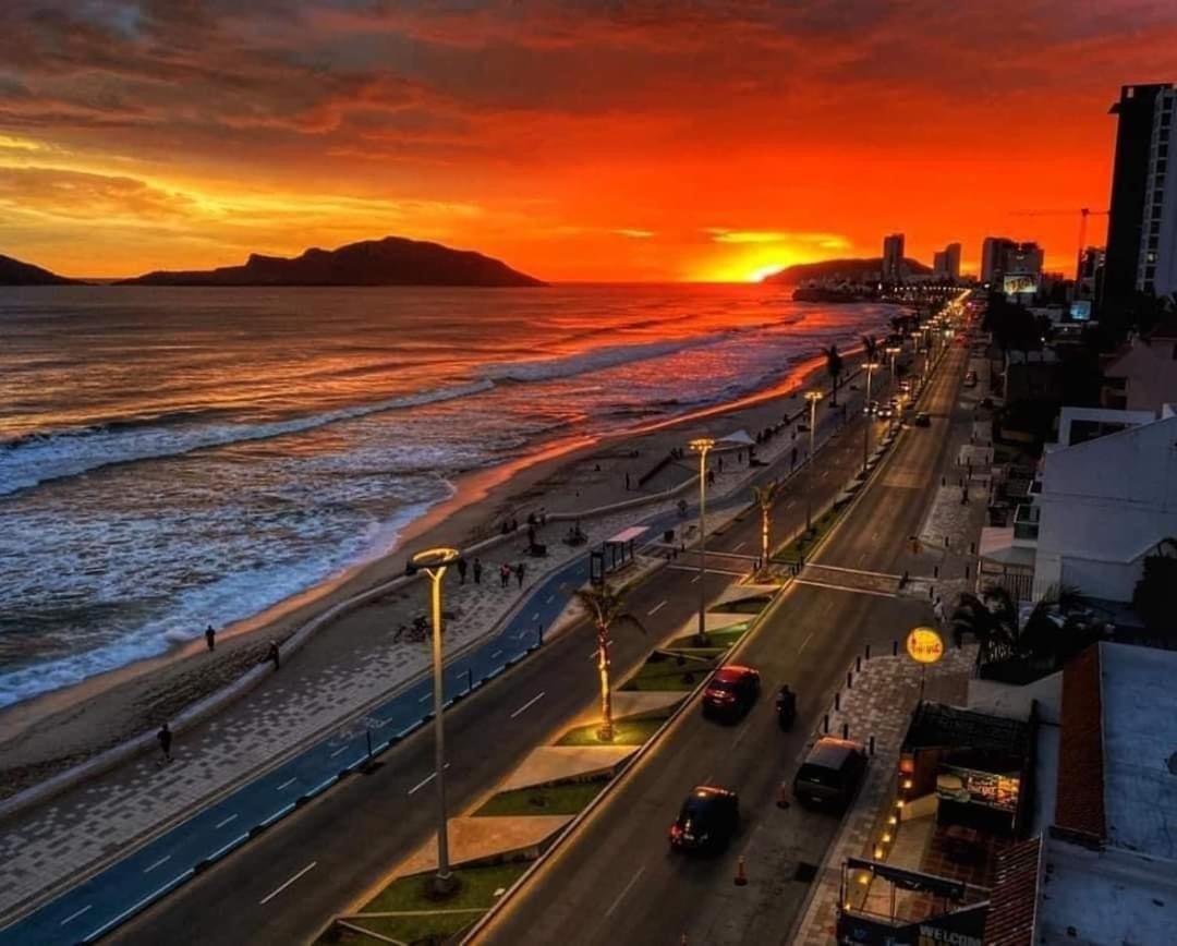 Villa Casa Brisa Y Departamentos! A 3 Min La Playa&Malecon Mazatlán Exterior foto