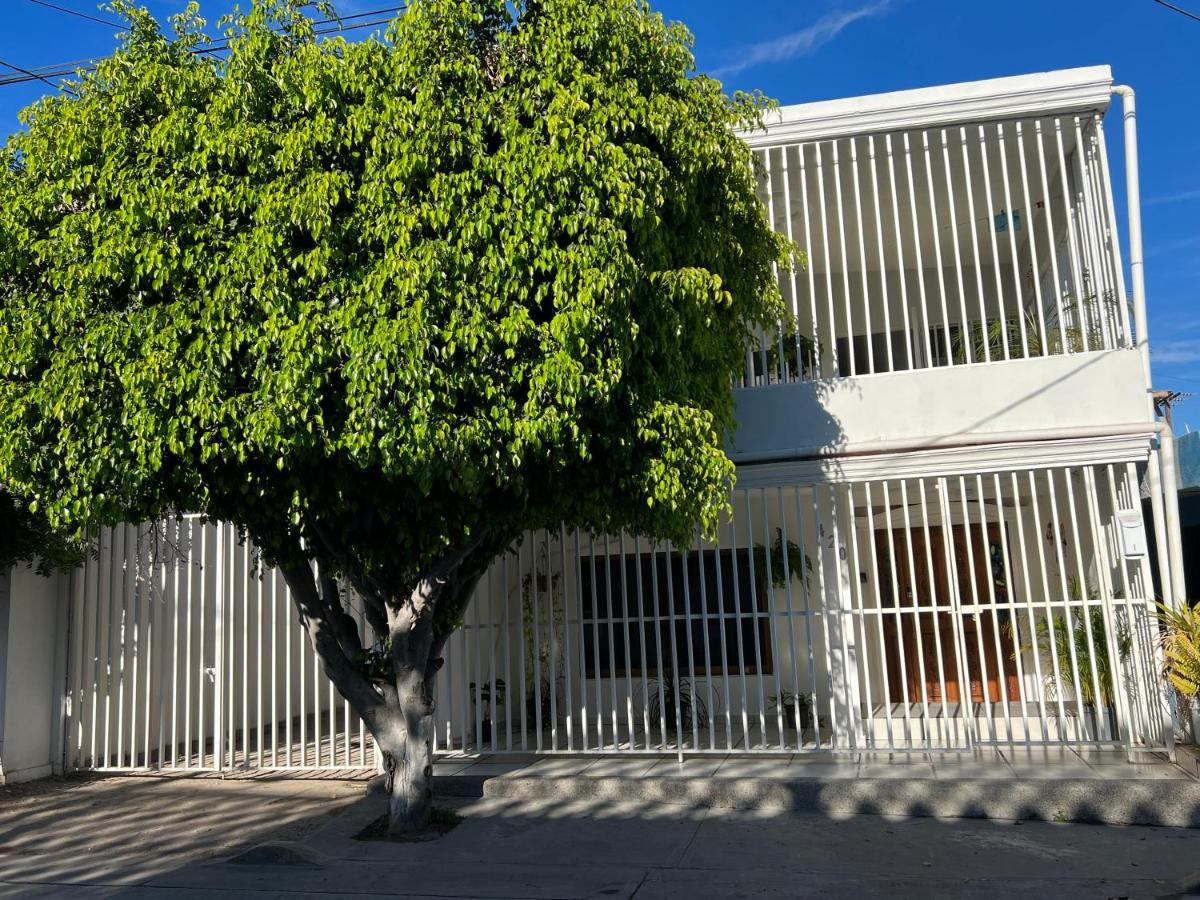 Villa Casa Brisa Y Departamentos! A 3 Min La Playa&Malecon Mazatlán Exterior foto